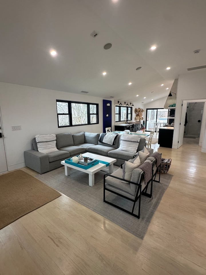 Private House On W Lake Heated Pool 85f Open April - Montauk, NY