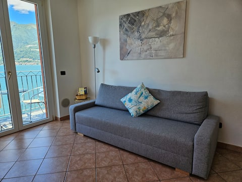 Popular Airbnb listing: Terrace on the lake - directly on the water in Bellano