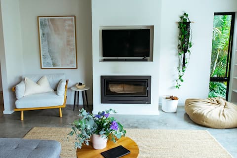 Top performing Airbnb: Modern Dunsborough Escape (Free Wi-Fi) in Dunsborough