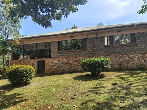 Water Front Cottage For Rent in Jinja