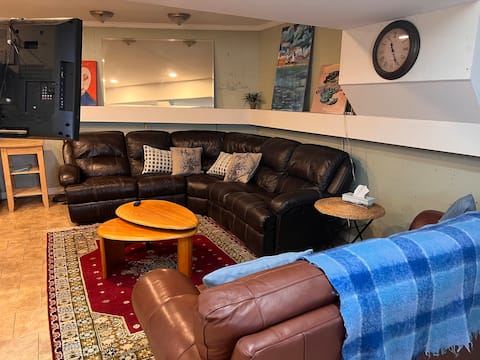 Popular Airbnb listing: Suite overlooking Swan Lake in North Okanagan