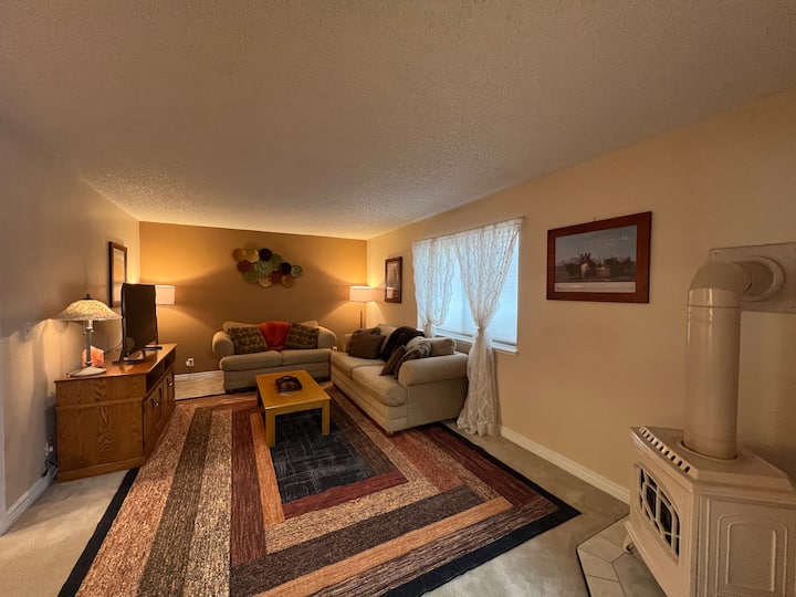 Elko Townhome Near Golf Course - Elko, NV