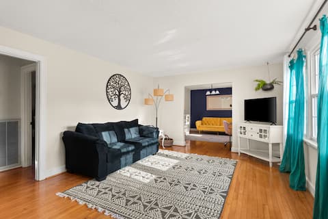 Top performing Airbnb: The Rolling Acre Ranch House in Madison