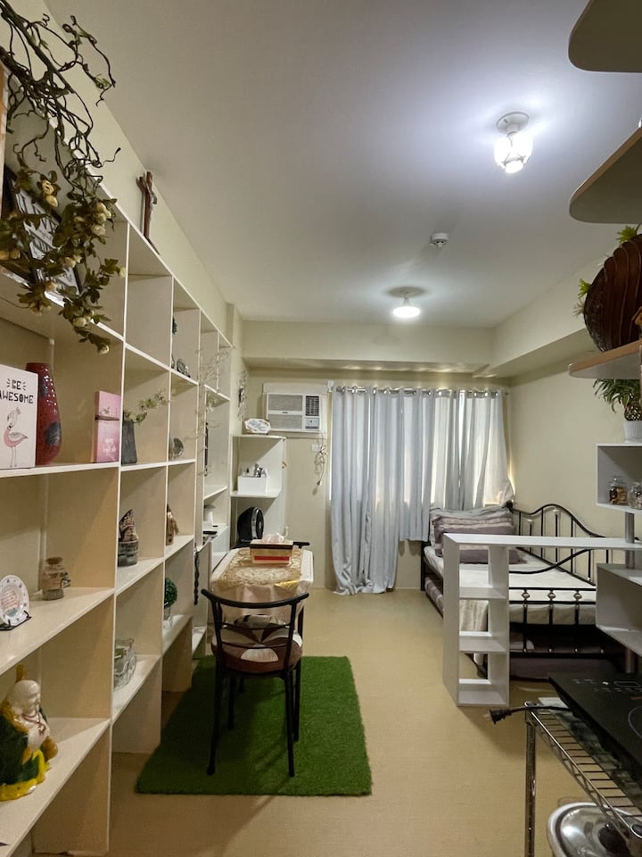 Questo ti dà il benvenuto mentre apri la porta. Rilassati nel nostro 19° paradiso.