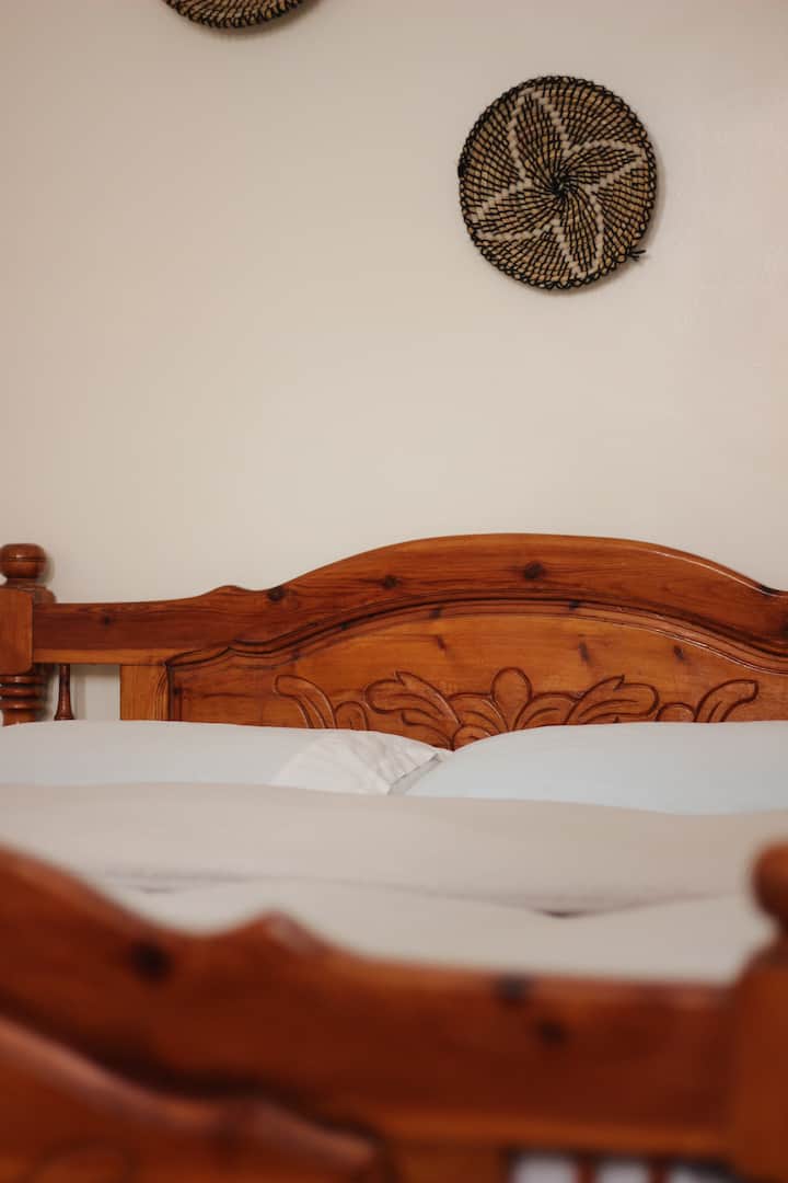 Schlafzimmer 1