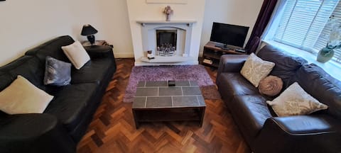 Great House & Home For Your Stay.