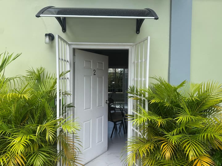 Beautiful 1 Bedroom In The Heart Of Pos - Puerto España