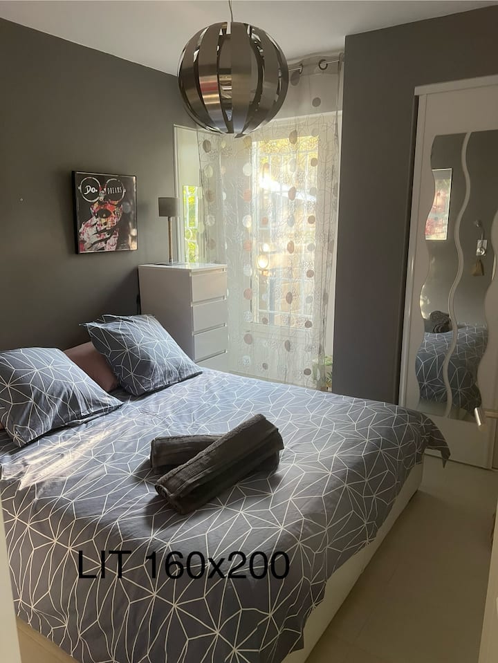 غرفة النوم 1