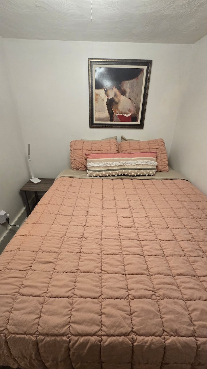 საძინებელი 1