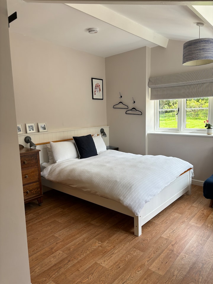 Insulate in the sumptuous comfortable king bed.