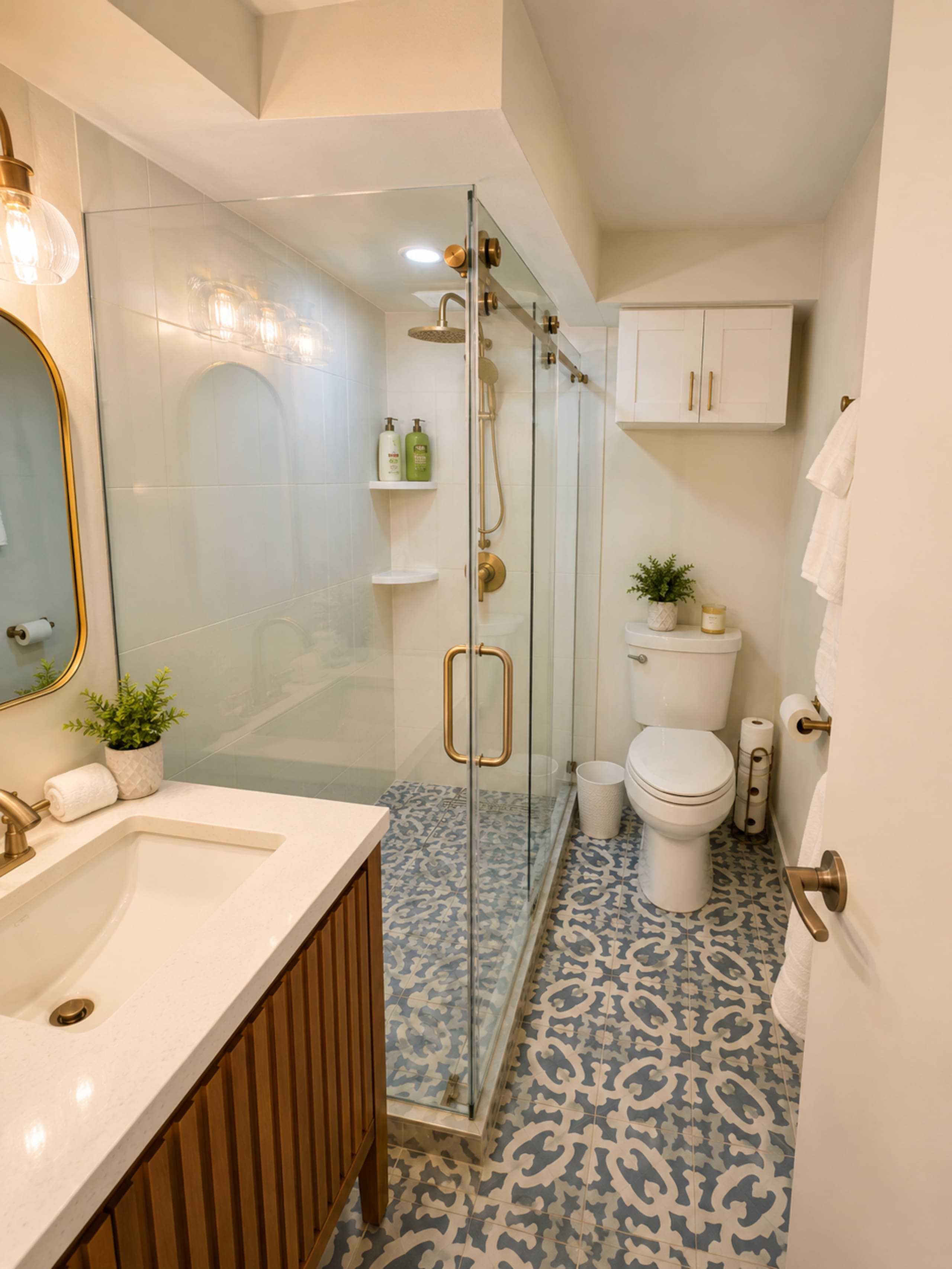 Condo in Honolulu · ★4.84 · 1 bedroom · 2 beds · 1 private bath - Image 13