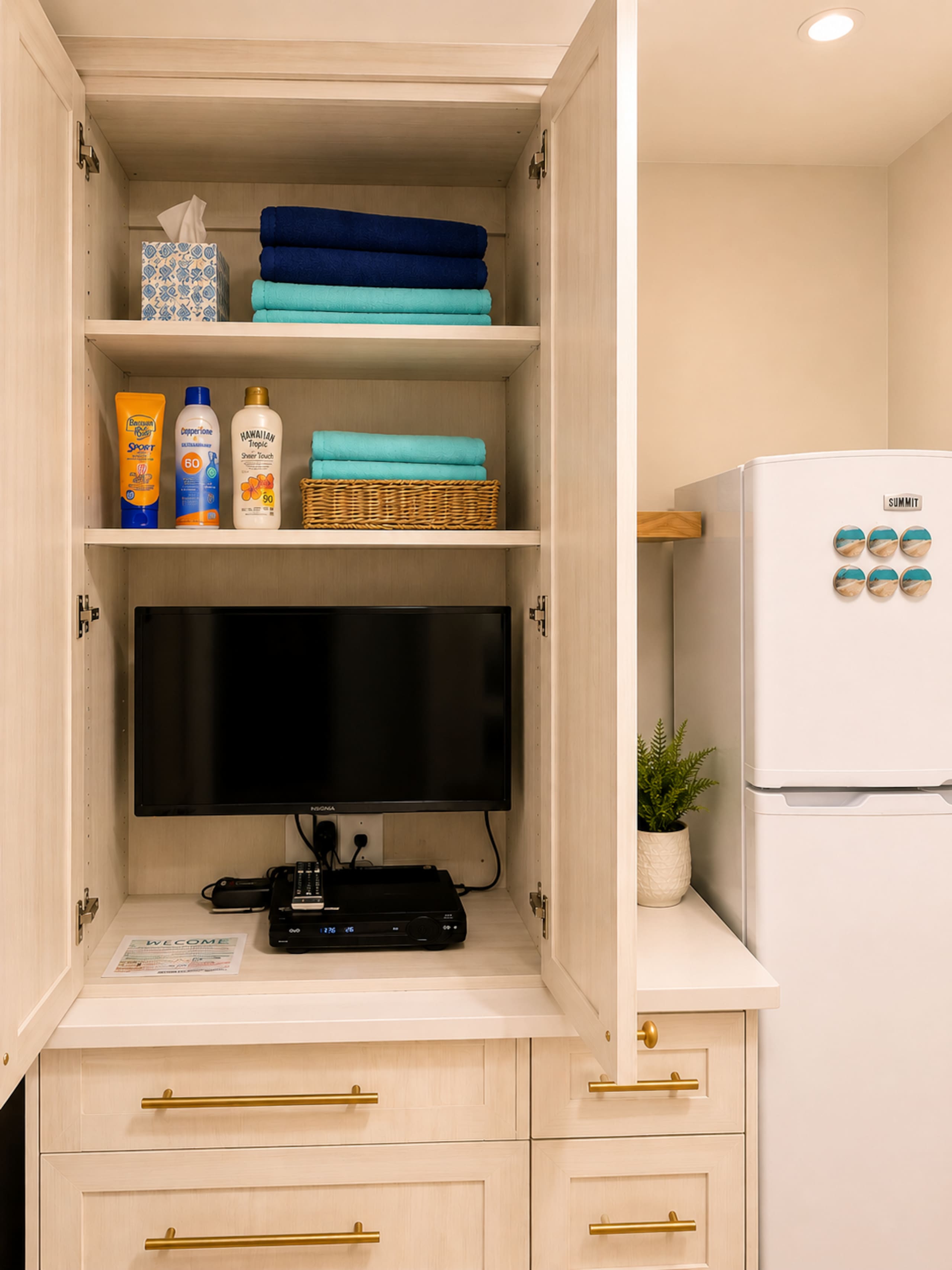 Condo in Honolulu · ★4.84 · 1 bedroom · 2 beds · 1 private bath - Image 11