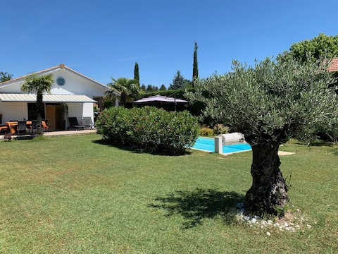 B&B Les Tignoliers 15 minutes from Lyon-St Exupéry Airport