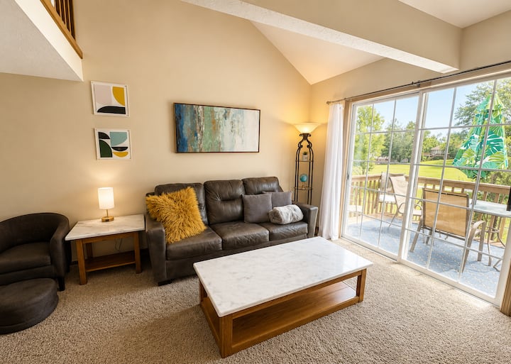 Cozy Condo 8 Miles From Silver Dollar City! - Branson, MO