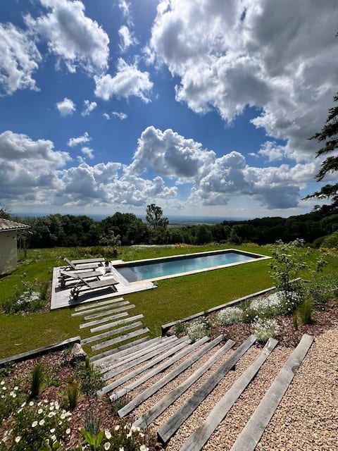 Reunion with Friends or Work Stay – 11 people