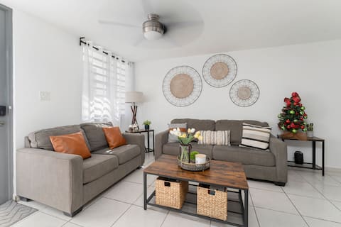 Successful Airbnb property: Villa Bonet-Jacuzzi•Pool •Beach•Solar System for 6 in Rincón