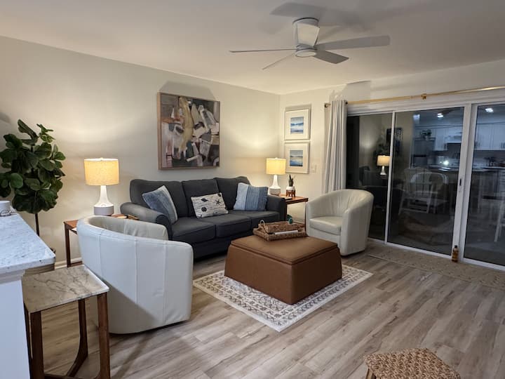 Light-filled/beach-ocean Views/top Floor Condo - Carolina Beach, NC