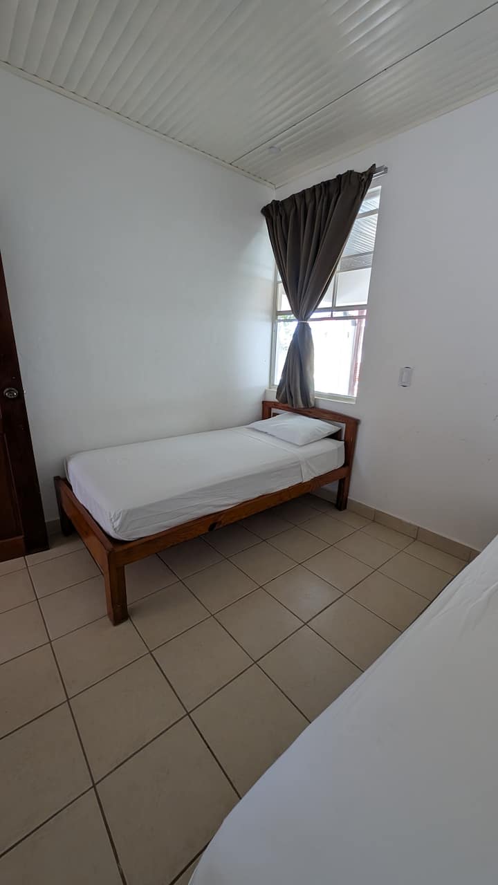 Dhomë gjumi 2