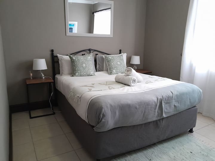 საძინებელი 1