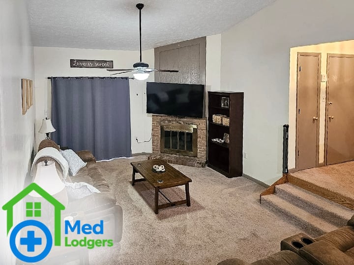 Traveling Healthcare Friendly 3br Home|medlodgers - Fayetteville, NC