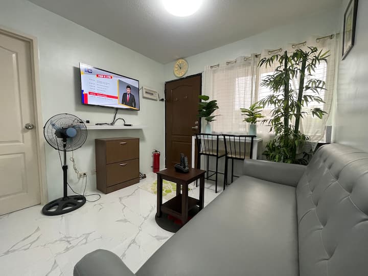 One Oasis/2br/6pax/pool/5gwifi/prkg/netflix/amznpr - Davao City