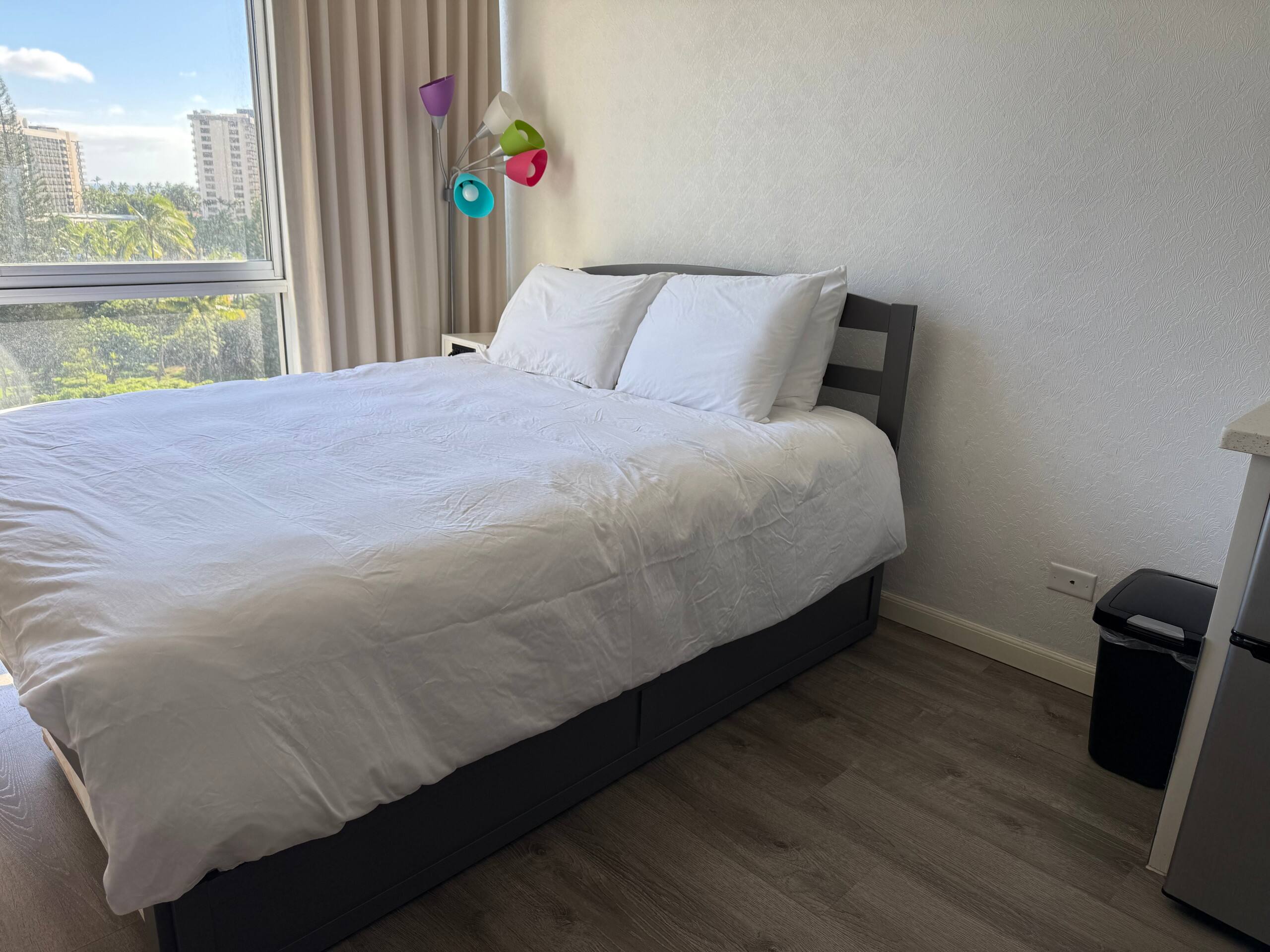 Condo in Honolulu · ★4.94 · Studio · 2 beds · 1 bath - Image 15
