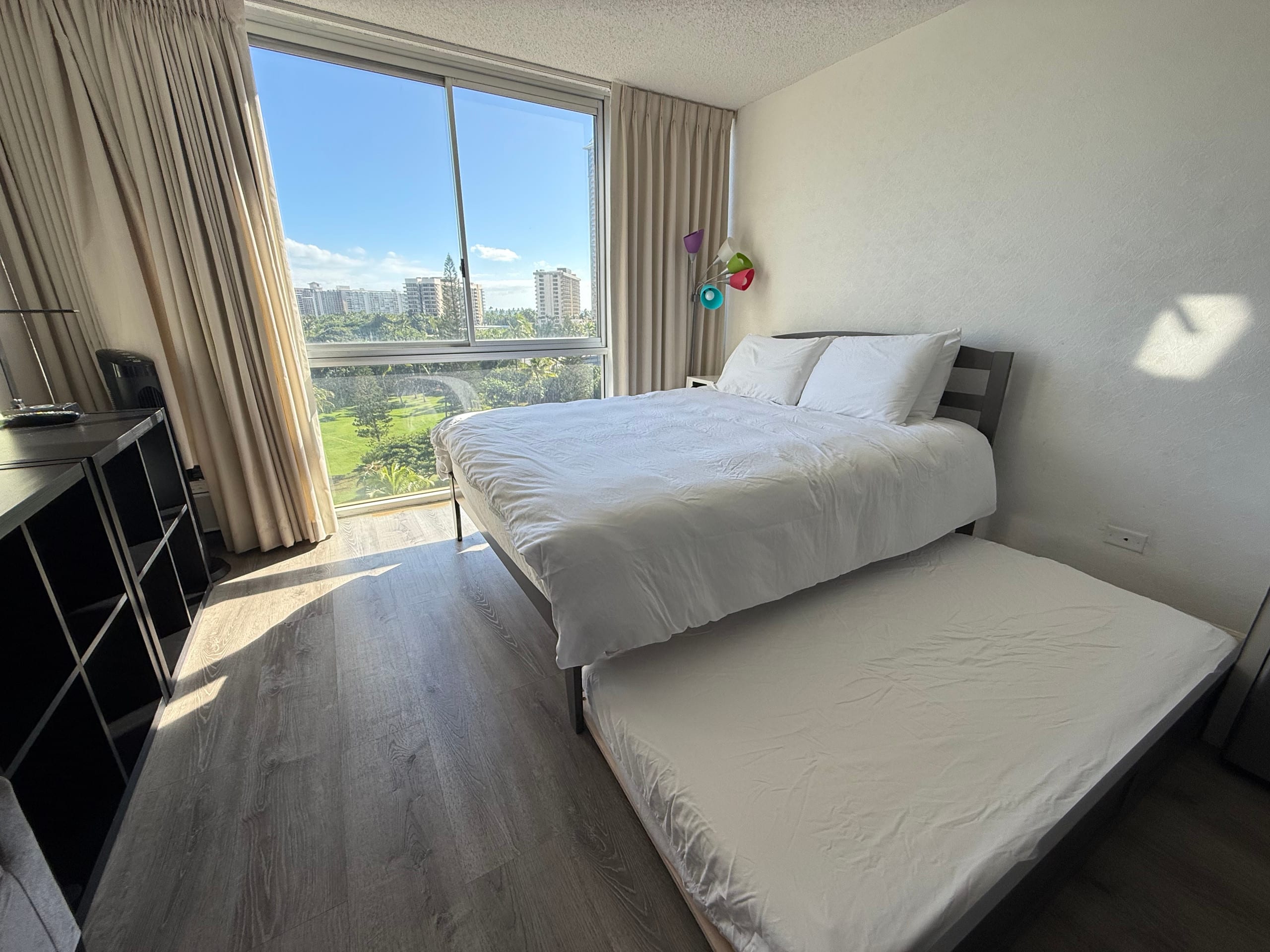 Condo in Honolulu · ★4.94 · Studio · 2 beds · 1 bath - Image 16