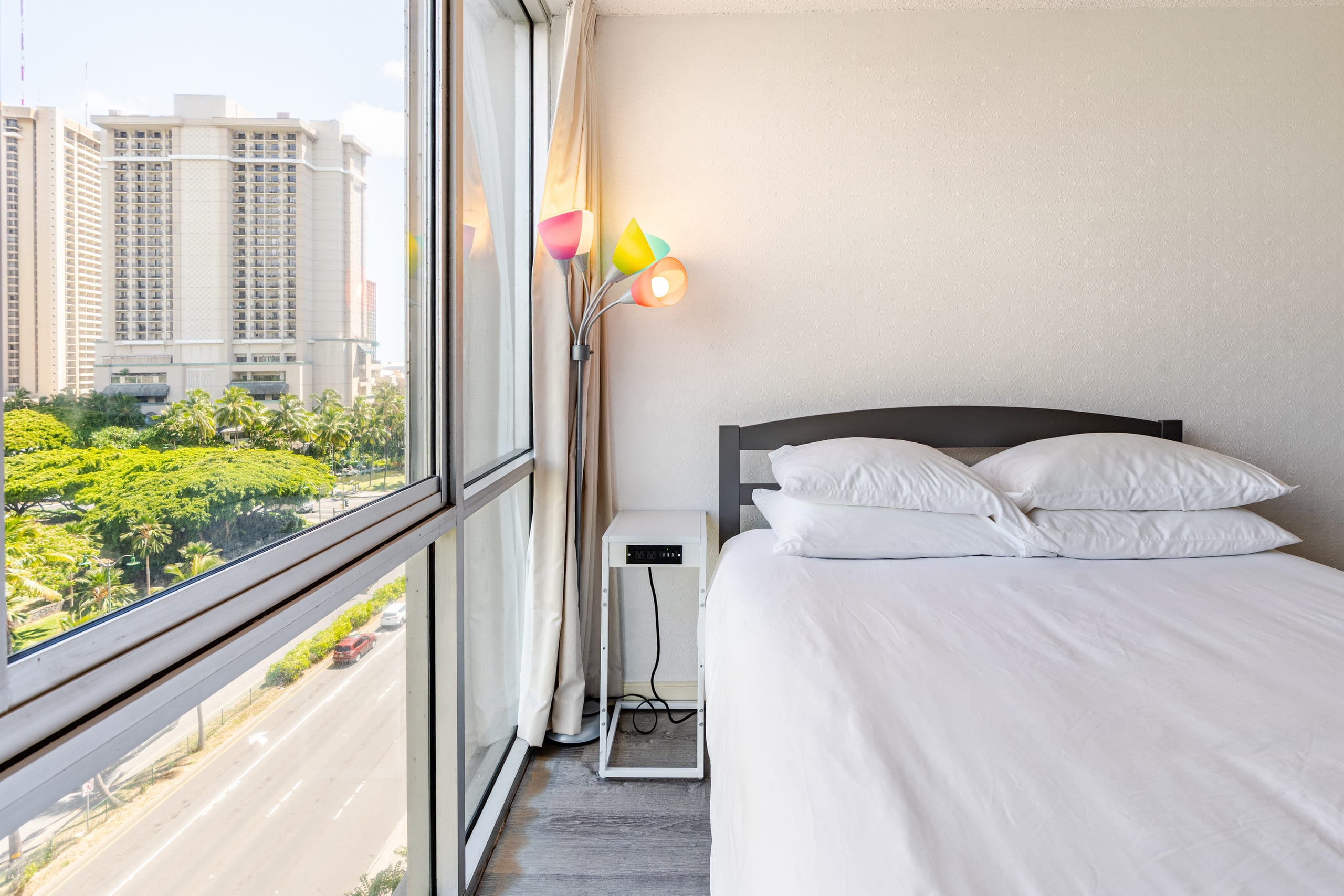 Condo in Honolulu · ★4.94 · Studio · 2 beds · 1 bath - Image 20
