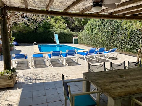 12- Guest Villa Pool Tennis Club Walk to beach