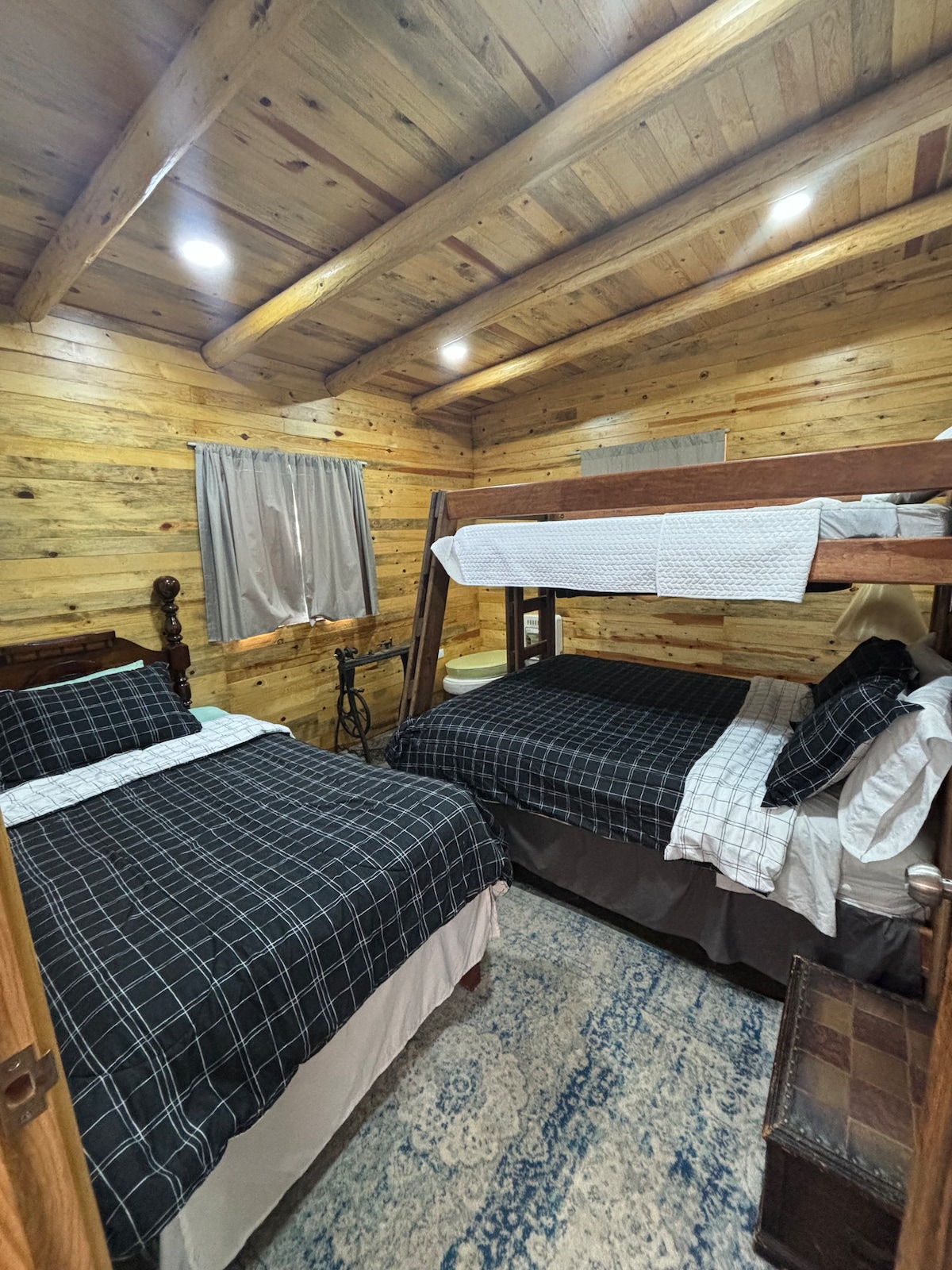 غرفة النوم 2