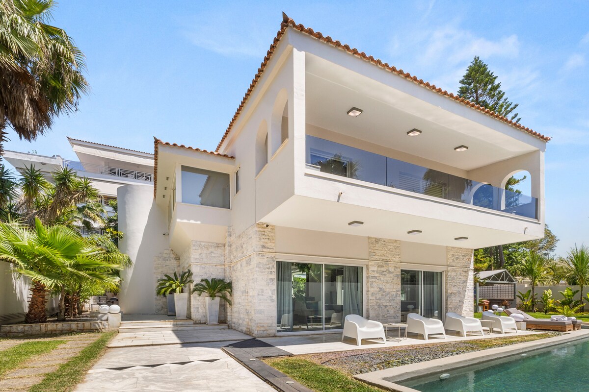 Casa Vouno — view 2