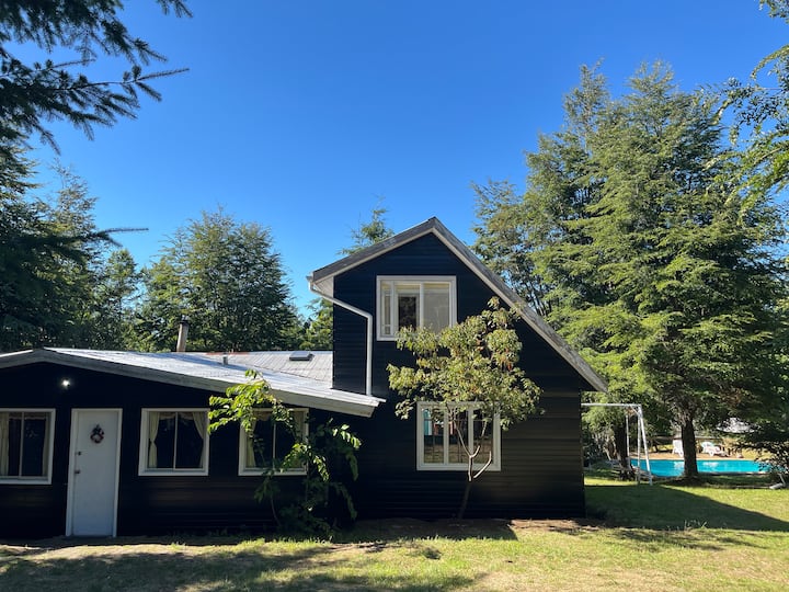 Amplia Casa Para 15 Personas Con Pool Y Taca-taca. - Pucon