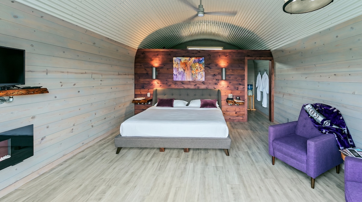 Rockin' H Lavender Farm Casita #2 - Farm stays for Rent in Coleman