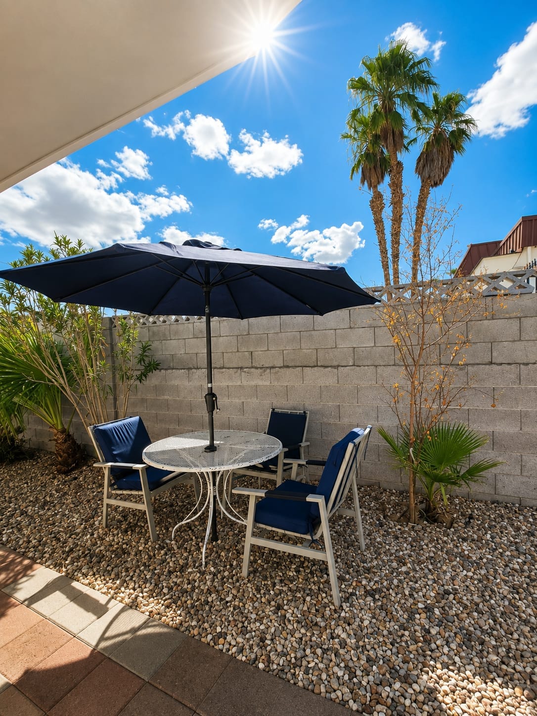 Studio 4 minutes from the airport