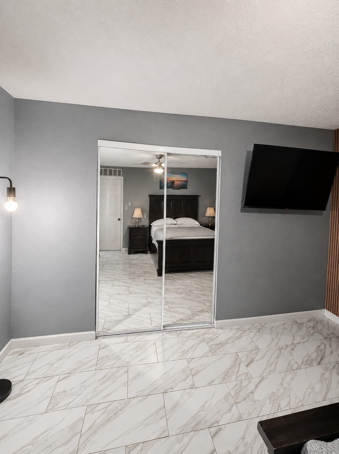 Studio 4 minutes from the airport