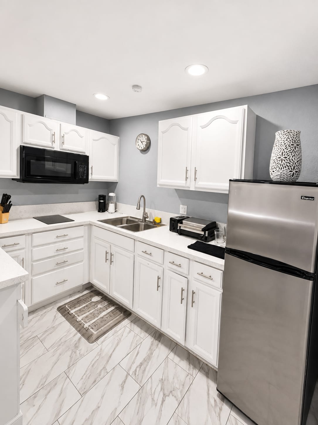 Studio 4 minutes from the airport