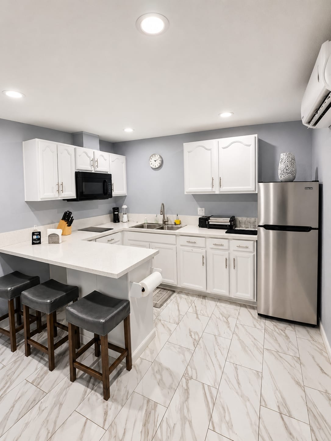 Studio 4 minutes from the airport