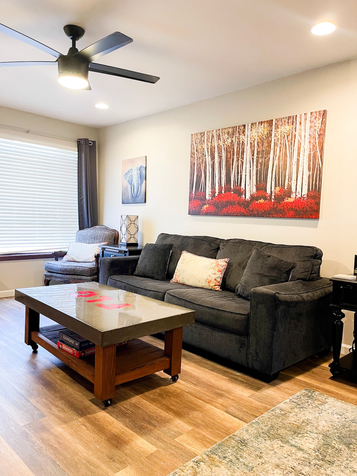 Top Airbnb: 320 Downtown Hideaway Private HotTub w/AC in Flagstaff / Sedona