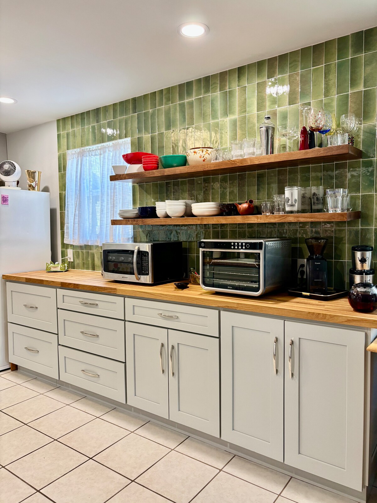 Cool mid-century home, 10 minutes from downtown