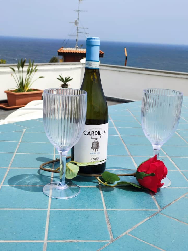 Le Coccole- Appartamentino Per Giovani Viaggiatori - Aci Castello