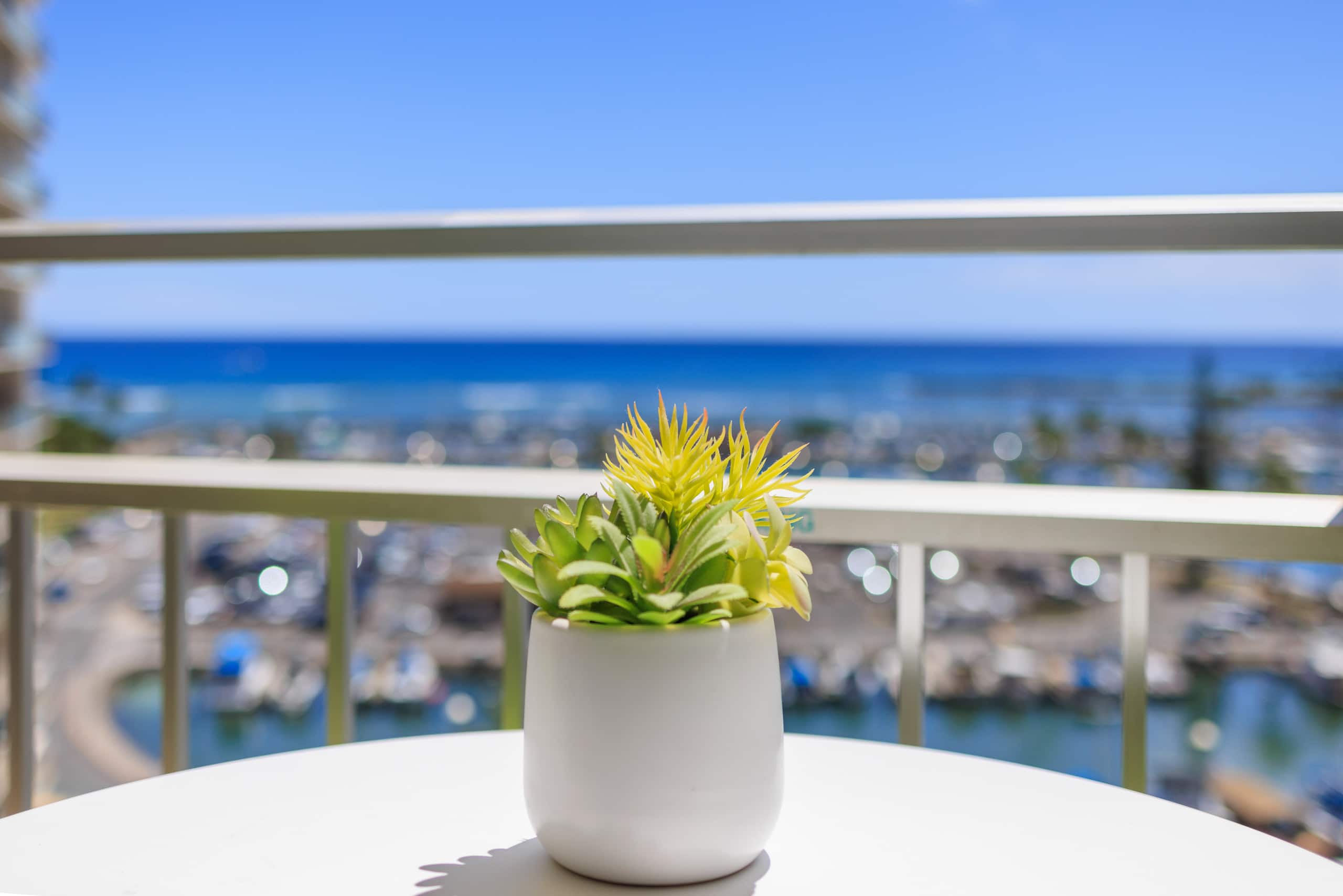 Condo in Honolulu · ★4.96 · 1 bedroom · 2 beds · 1 private bath - Image 20