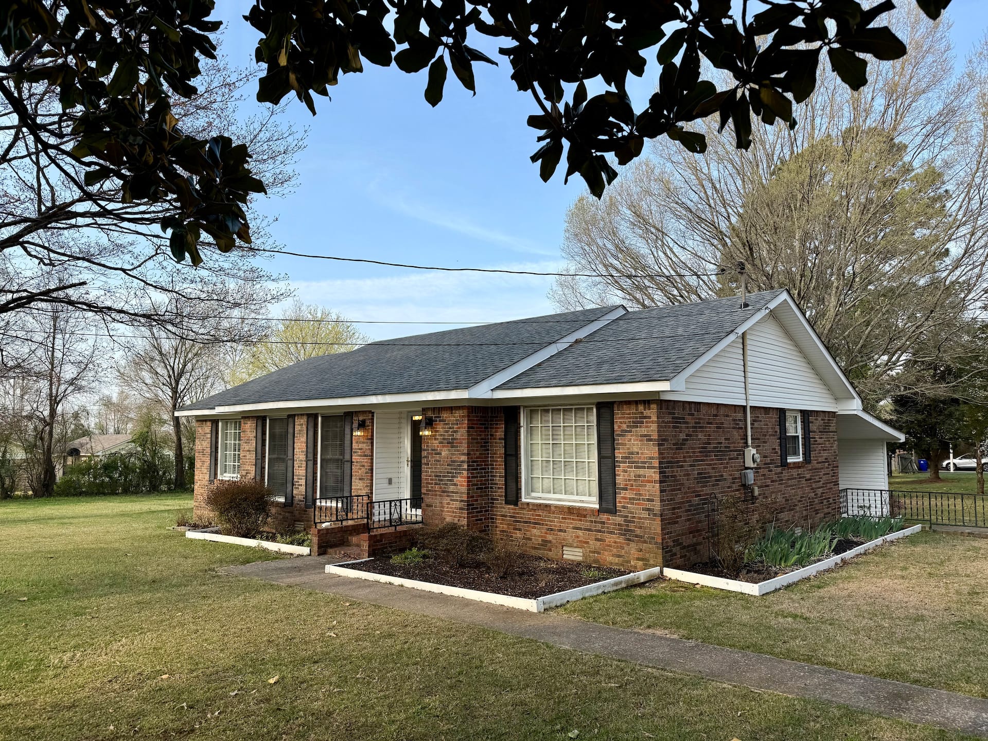 Cozy retreat - Entire Home Near Bethel University