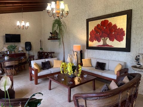 Popular Airbnb listing: Villa María Celeste in Tequila, Jalisco in Tequila