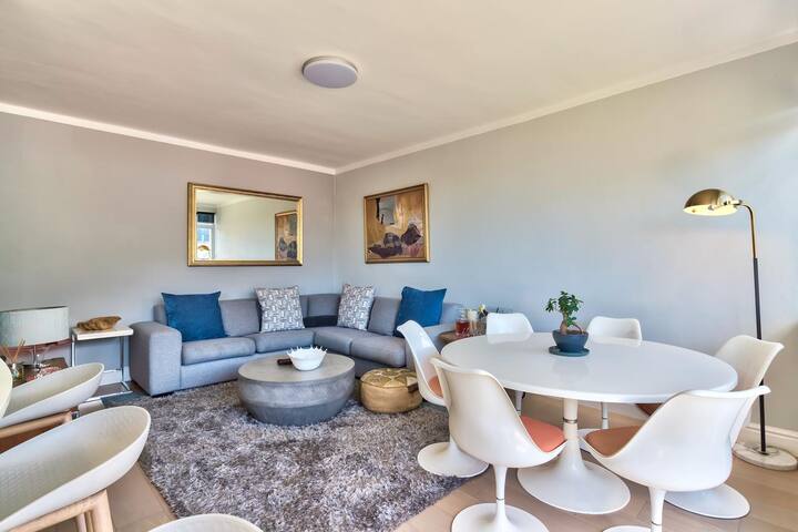 Apartment- Luxury, Majestic Mountain Views gallery image 2