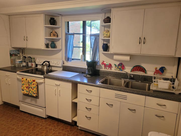 Park here and walk to campus Apartments for Rent in Blacksburg