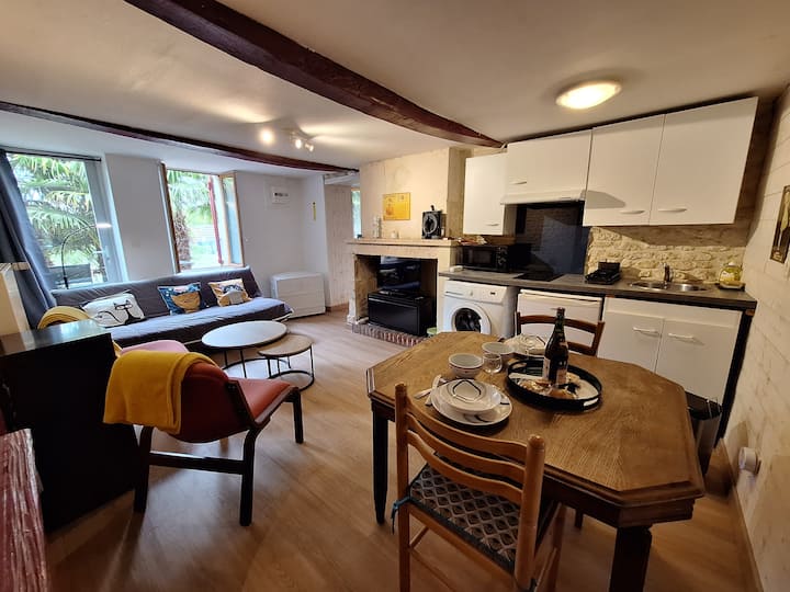 Logement Indépendant
1 Chambre + Pièce à Vivre - Mondeville