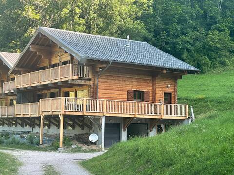 Chalet Waterfall: panoramic, spacious , allcomfort