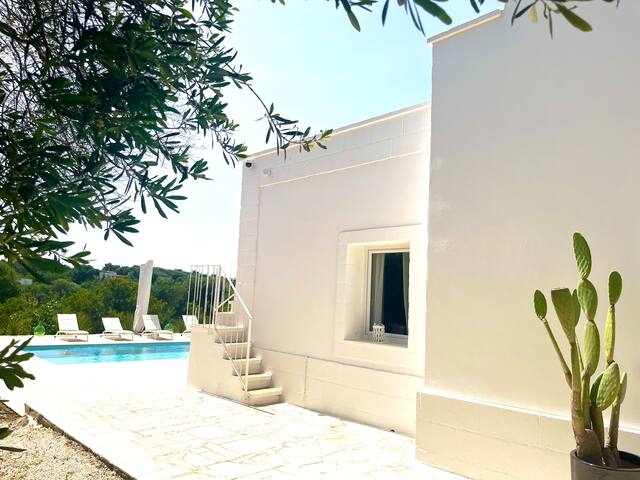 villa with private pool in Ostuni gallery image 2