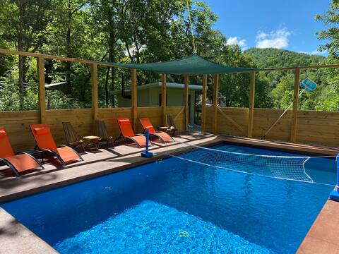 Cottage on the Knoll ~ Prvt Pool & Hot Tub OPEN