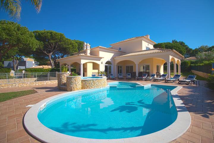 Seashell Property Management managed Airbnb listing 2